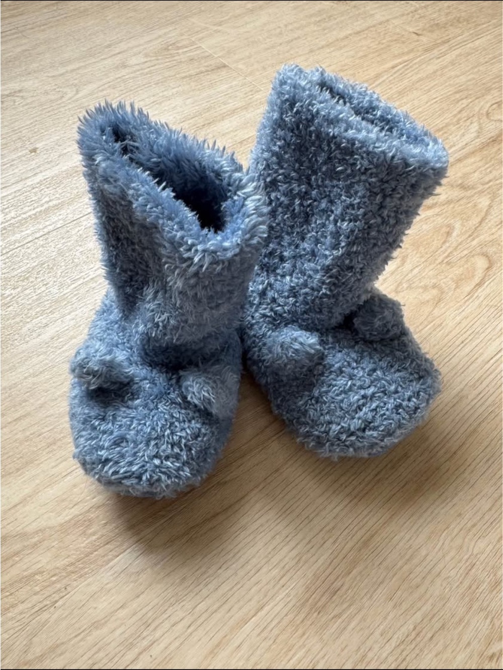 Cozy Plush Fuzzy baby 0-6 months Bootie Slippers - Light Gray